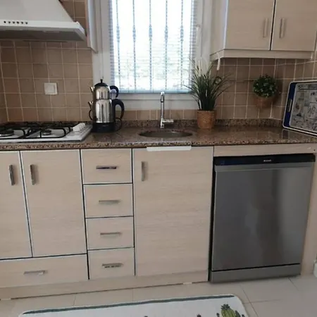 Apartamento Fethiye Çiftlik'te Bahçe Katı Günlük Kiralık Ev