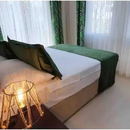 Fethiye Çiftlik'te Bahçe Katı Günlük Kiralık Ev Apartamento Fethiye