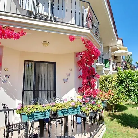 Apartamento Fethiye Çiftlik'te Bahçe Katı Günlük Kiralık Ev *